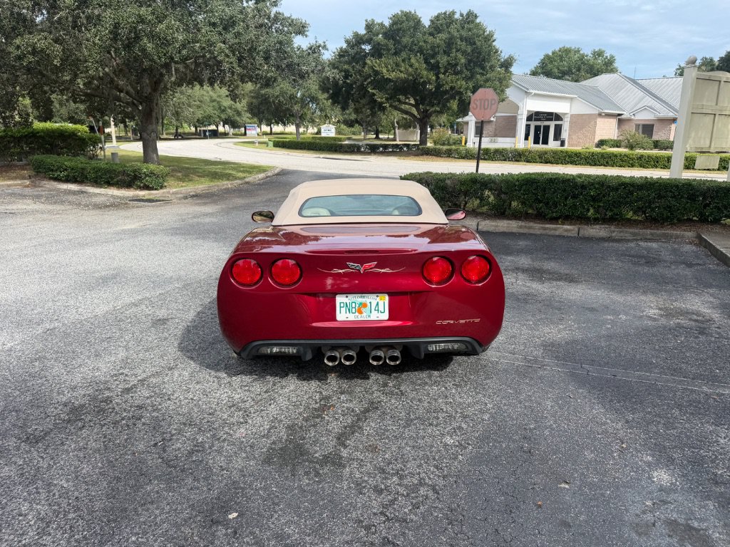 Used 2006 Chevrolet Corvette Convertible w/ Preferred Equipment Group RWD image 22