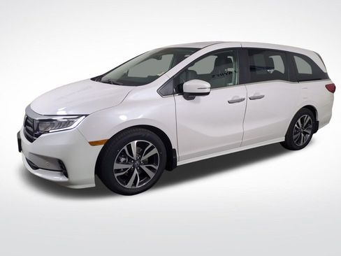 Certified 2024 Honda Odyssey Touring image 1