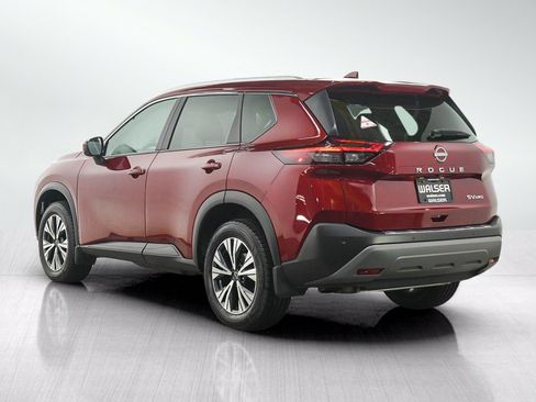 Used 2023 Nissan Rogue SV w/ SV Premium B Package AWD/4WD image 3
