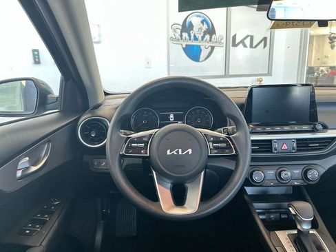 Certified 2023 Kia Forte LXS w/ LXS Technology Package FWD image 13