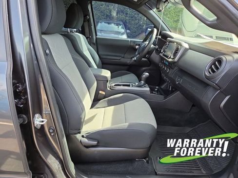 Used 2023 Toyota Tacoma TRD Sport w/ Technology Package image 14