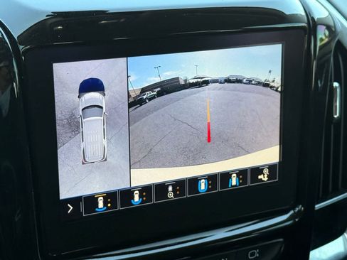 Used 2021 Chevrolet Traverse Premier w/ Redline Edition FWD image 24