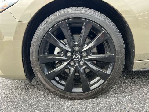 Used 2024 MAZDA MAZDA3 s image 12