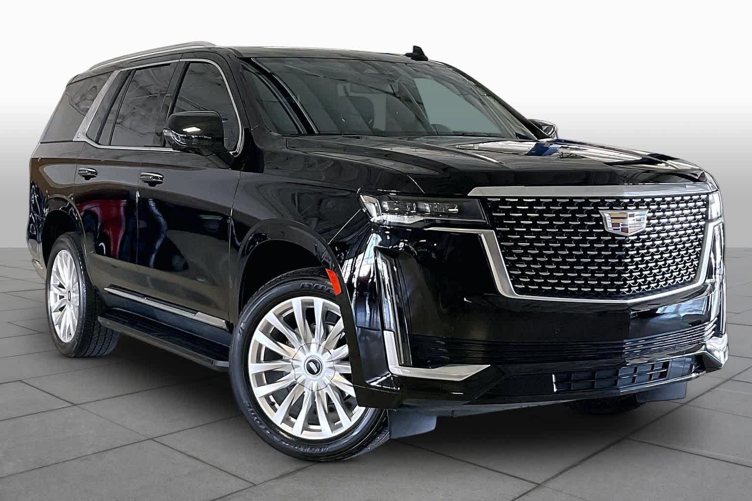 Used 2023 Cadillac Escalade Luxury RWD image 2