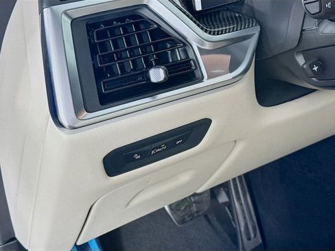 New 2026 BMW X5 M60i image 10