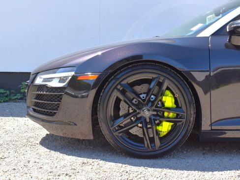 Used 2014 Audi R8 V10 AWD/4WD image 6