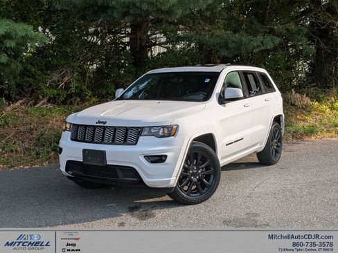 Certified 2020 Jeep Grand Cherokee Altitude image 1