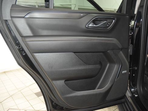 Used 2024 GMC Yukon AT4 AWD/4WD image 48