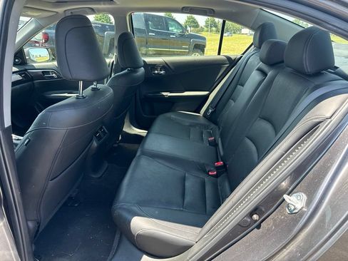 Used 2017 Honda Accord EX-L image 14