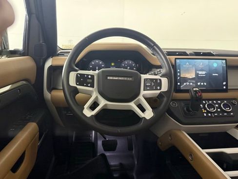 Certified 2025 Land Rover Defender 110 X-Dynamic SE image 26