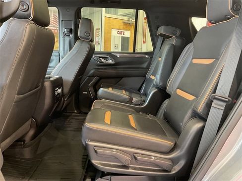 Used 2023 GMC Yukon AT4 image 30