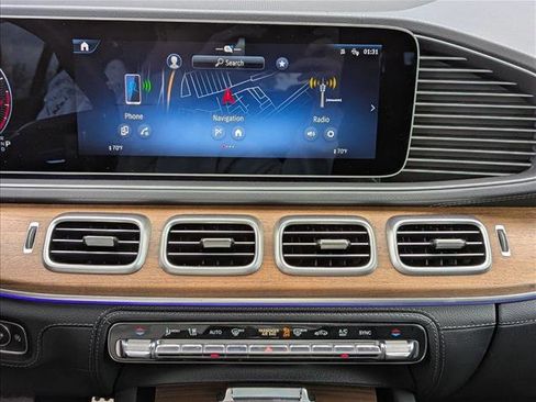 Certified 2024 Mercedes-Benz GLS 580 4MATIC image 9