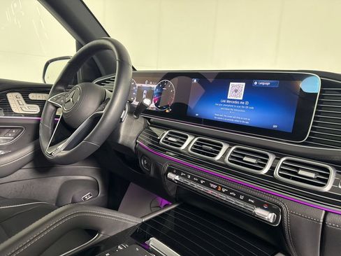 Certified 2025 Mercedes-Benz GLE 580 4MATIC image 9