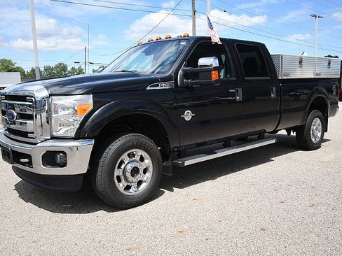 Used 2015 Ford F250 XLT w/ XLT Premium Package AWD/4WD image 3