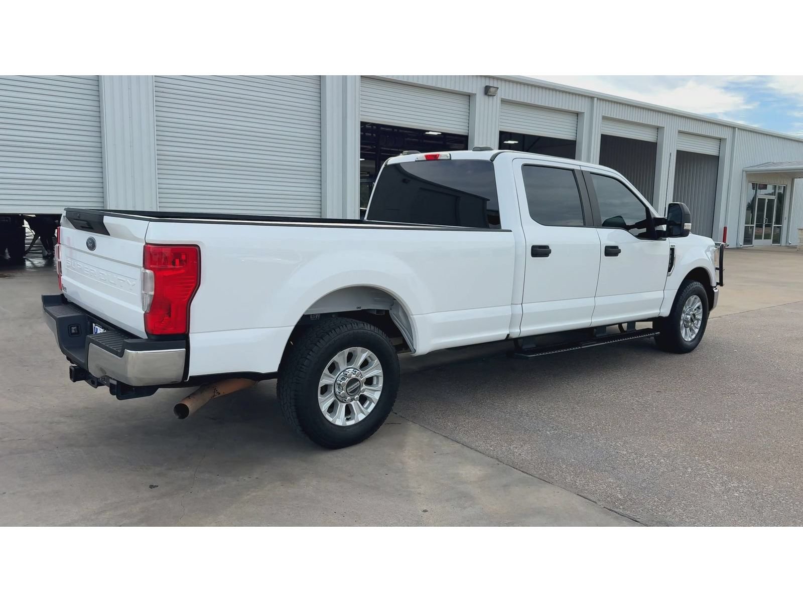 Used 2022 Ford F250 XL w/ STX Appearance Package RWD image 8