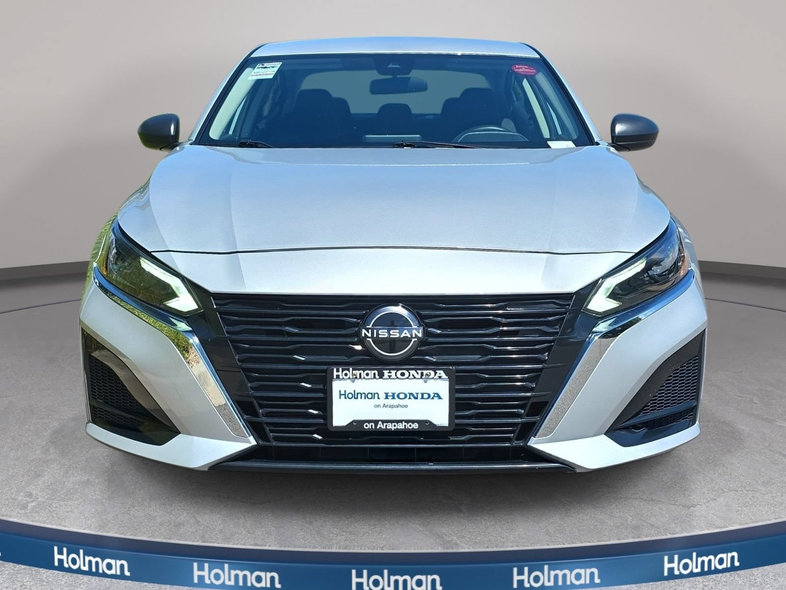 Used 2024 Nissan Altima 2.5 SV AWD/4WD image 3