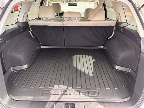 Used 2012 Subaru Outback 2.5i Premium AWD/4WD image 8
