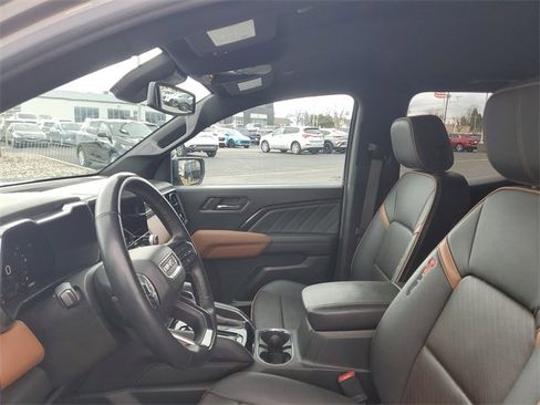 Certified 2023 GMC Canyon AT4 w/ AT4 Premium Package image 16