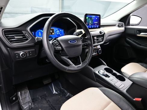 Used 2022 Ford Escape Titanium w/ Titanium Elite Package image 14