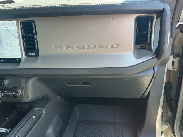 Used 2025 Ford Bronco Outer Banks AWD/4WD image 26