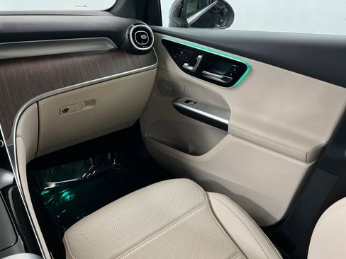 New 2026 Mercedes-Benz GLC 300 4MATIC image 10