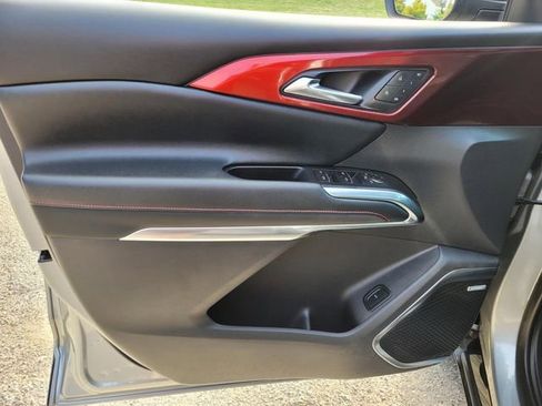 Used 2024 Chevrolet Traverse RS image 19