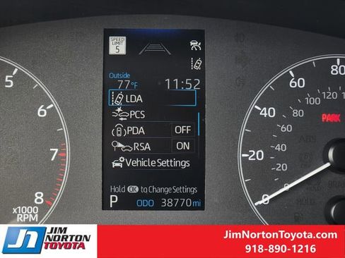 Used 2024 Toyota Corolla LE image 17