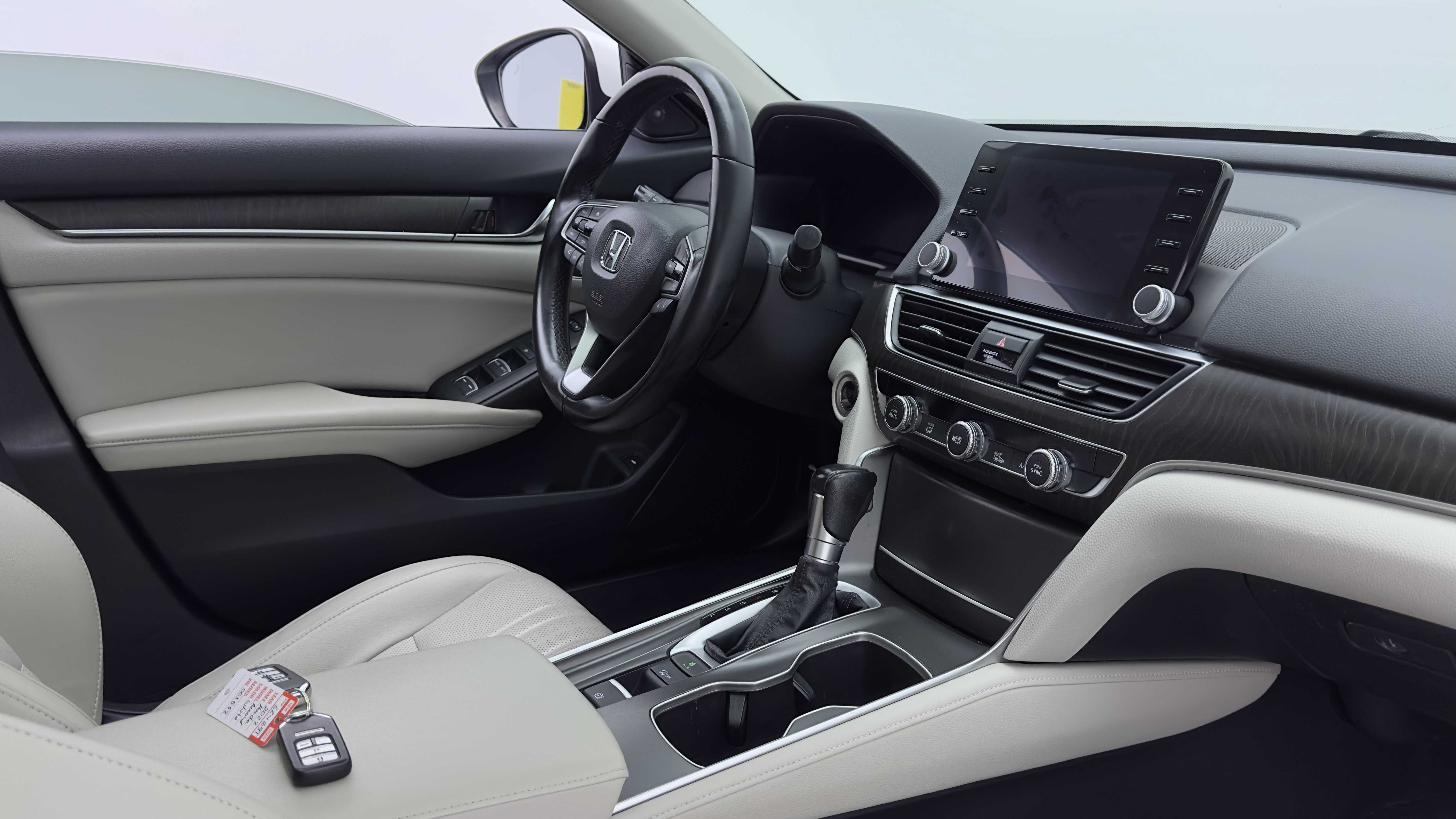 Used 2022 Honda Accord EX-L image 32