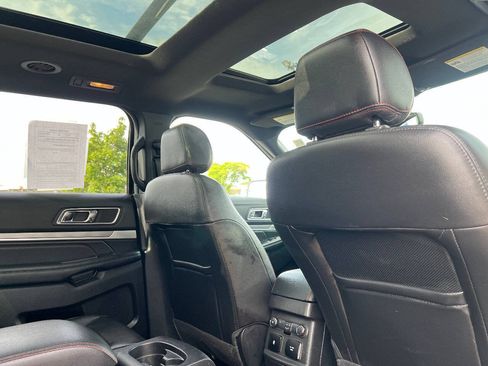 Used 2017 Ford Explorer Sport w/ Equipment Group 401A AWD/4WD image 31