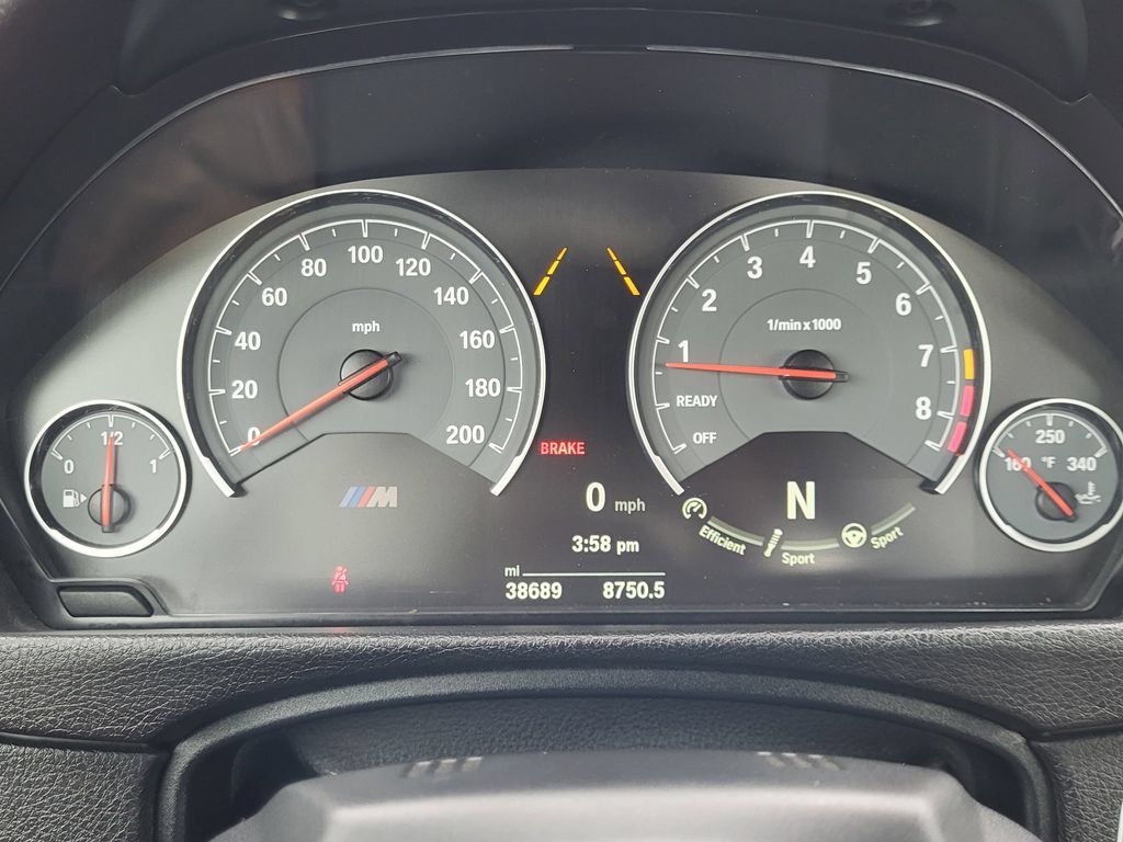 Used 2020 BMW M4 Convertible RWD image 23