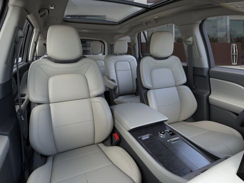 New 2026 Lincoln Aviator Reserve w/ Luxury Package AWD/4WD image 10