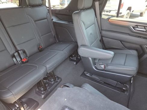 Certified 2025 GMC Yukon Denali AWD/4WD image 30