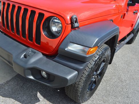 Used 2020 Jeep Wrangler Unlimited Sport AWD/4WD image 3