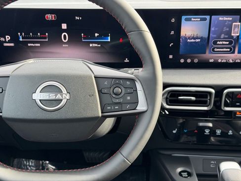 New 2026 Nissan Sentra SR w/ SR Premium Package FWD image 21