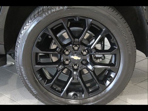Used 2026 Chevrolet Tahoe Premier w/ Sun And Tow Package AWD/4WD image 12
