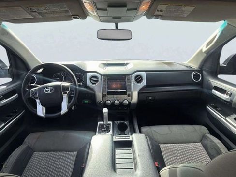 Used 2015 Toyota Tundra SR5 image 8
