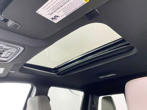 Certified 2023 Chevrolet Silverado 1500 ZR2 w/ Technology Package image 22