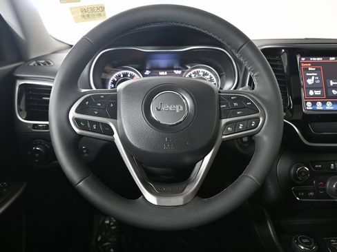 Used 2022 Jeep Cherokee Limited image 34