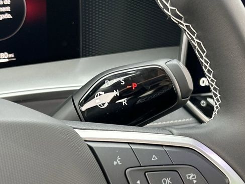 New 2026 Volkswagen Tiguan SE image 26