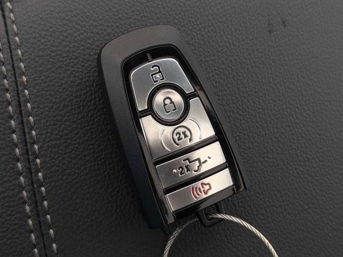 New 2026 Ford F250 Lariat w/ Black Appearance Package image 26