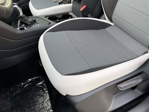 New 2026 Volkswagen Taos S image 14