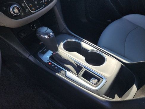 Certified 2018 Chevrolet Equinox Premier image 33