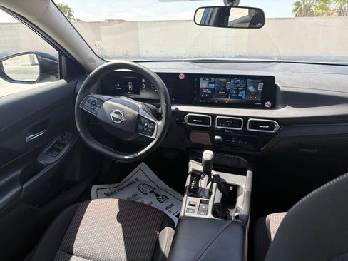 Used 2026 Nissan Sentra SR w/ Floor Mat Package FWD image 17