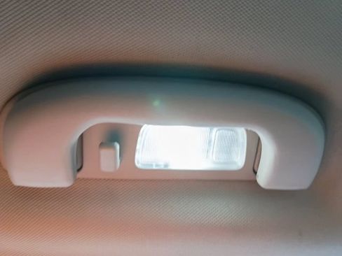 Used 2019 Chevrolet Equinox LT FWD image 12