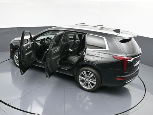 Used 2022 Cadillac XT6 Premium Luxury w/ Technology Package image 44