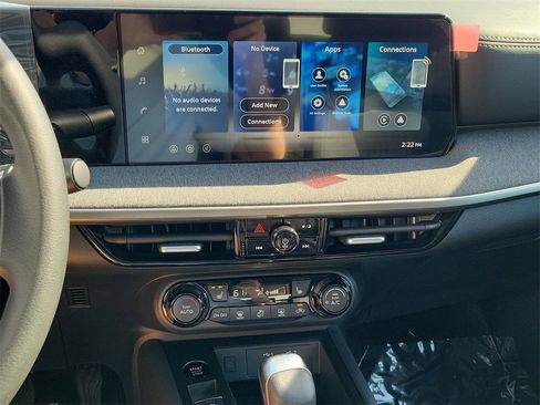 New 2026 Nissan Kicks SV w/ SV Premium Package image 9