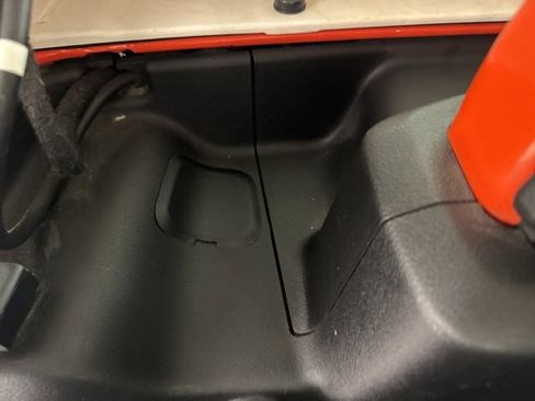 Used 2018 Jeep Wrangler Unlimited Sahara image 24