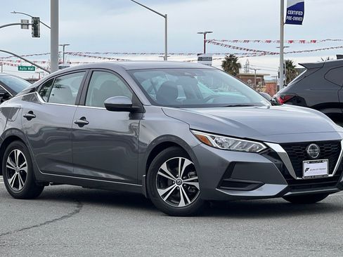 Used 2023 Nissan Sentra SV image 2