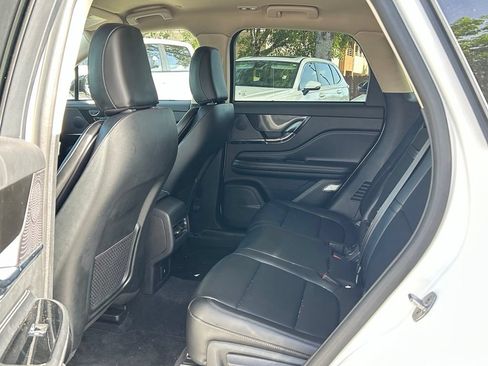 Used 2023 Lincoln Corsair FWD image 13
