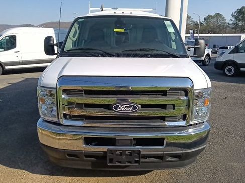 New 2026 Ford E-350 and Econoline 350 Super Duty w/ Power Equipment Group RWD image 8
